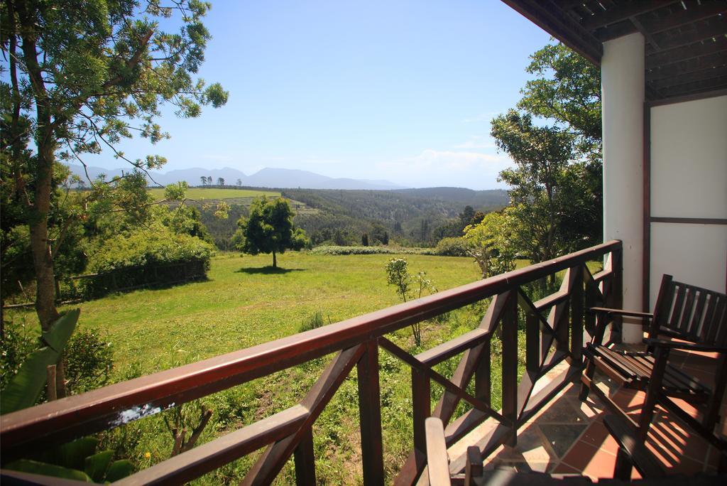 Far Hills Country Hotel Victoria Bay Exterior photo